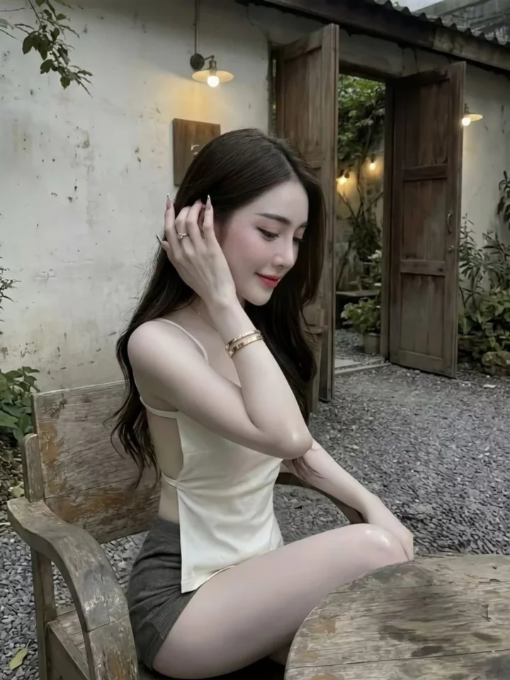 Choon Hee Han profile in Orchard, Singapore — photo 3